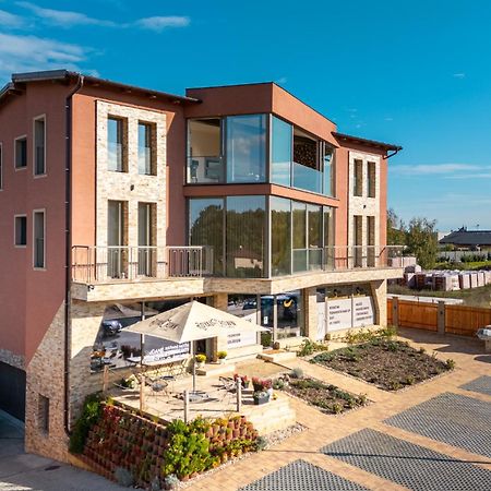 Laskara Garden Apartment By Prague Forest Nové Jirny Exterior photo