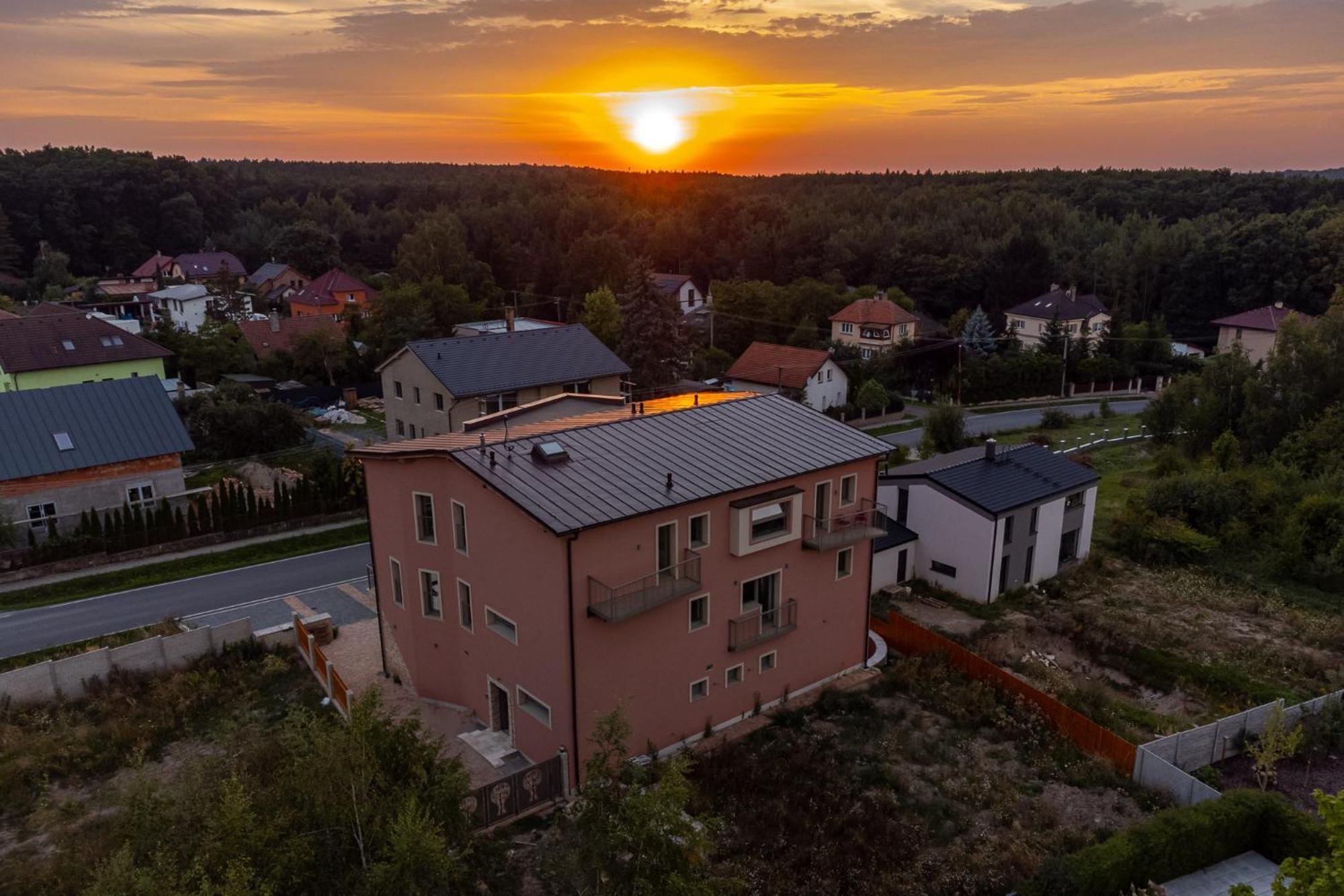 Laskara Garden Apartment By Prague Forest Nové Jirny Exterior photo